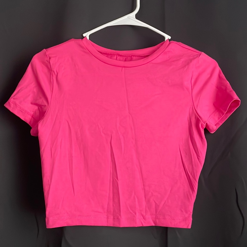 Wild fable- pink crop top (size juniors small)